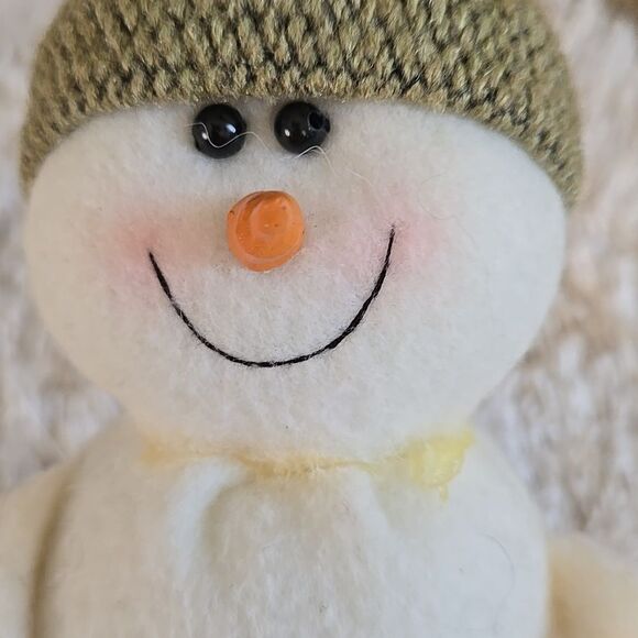 Snowman Plush Green Mittens decor home accessories accent apt unisex - Picture 3 of 13